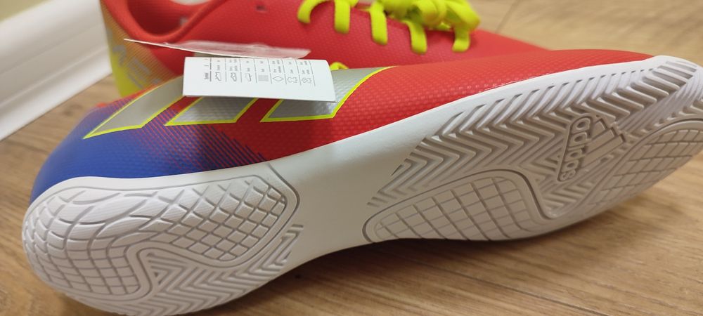 Adidas  нови маратонки