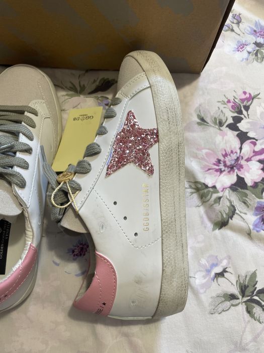 Adidasi dama golden goose