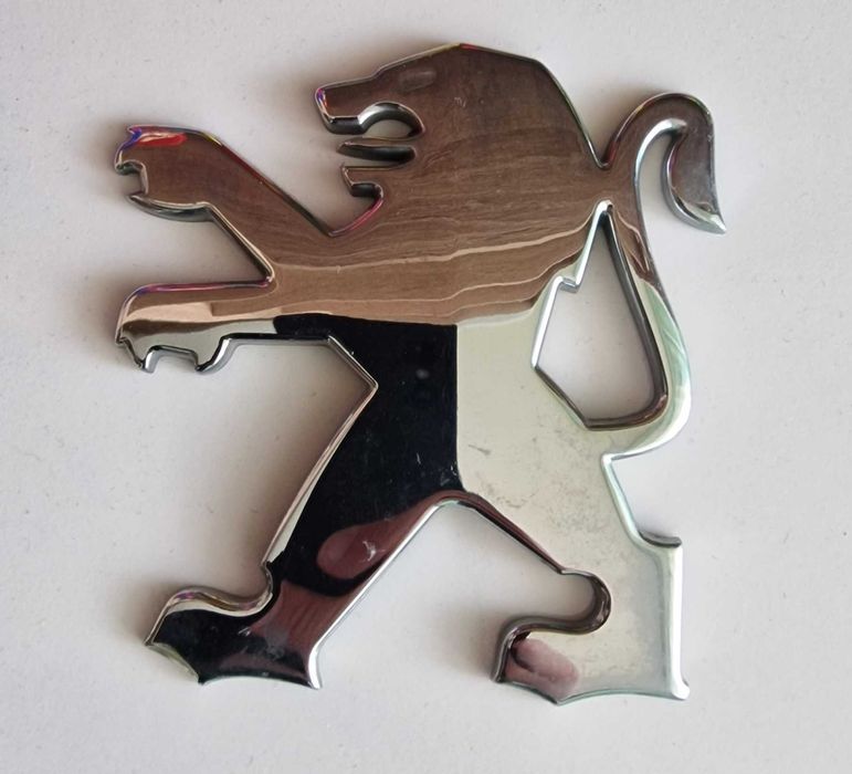 Емблема за Пежо...