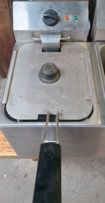 Fripteuza dubla horeca