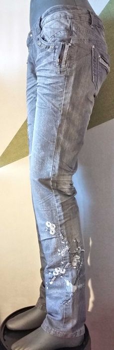 Super Glam Jeans Blugi unicat gri argintiu cu tinte strasuri broderii