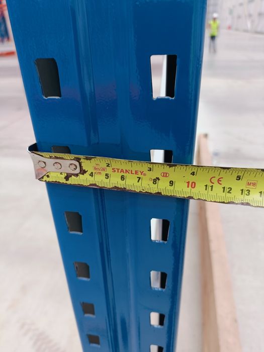 Rafturi profesionale