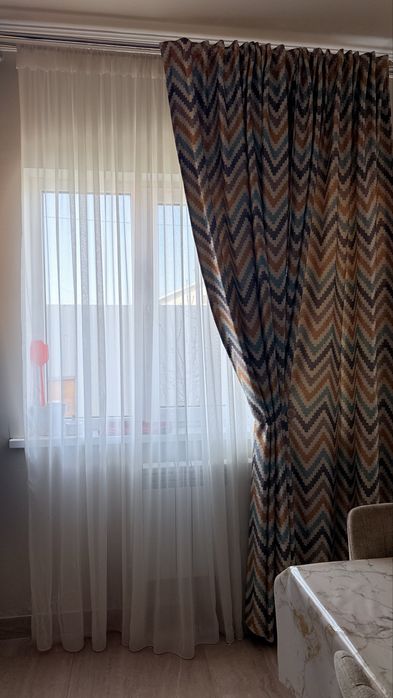 Шторы продам с тюлями