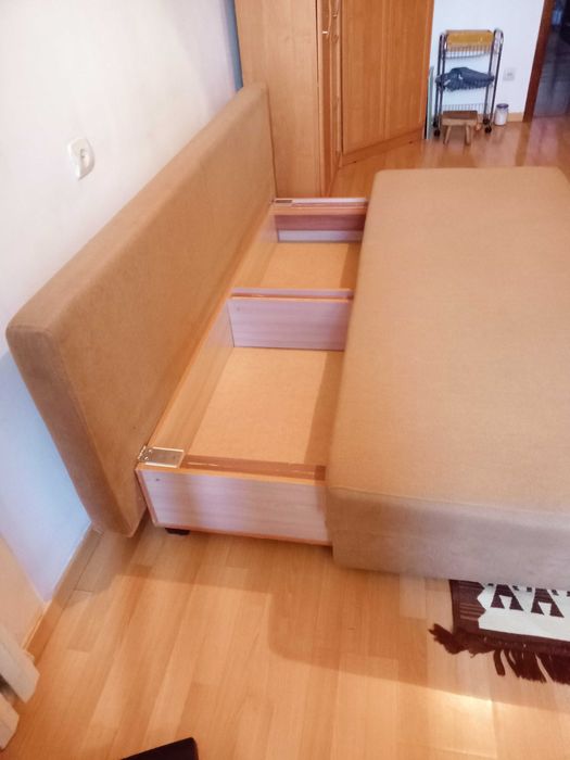 продам диван, б/у