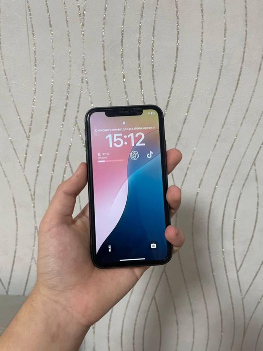 Iphone 11 64ГБ б/у