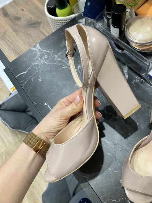 Дамски обувки на висок ток 38