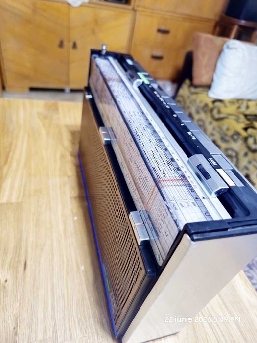 Radio vintage ITT Touring Internațional 104 A