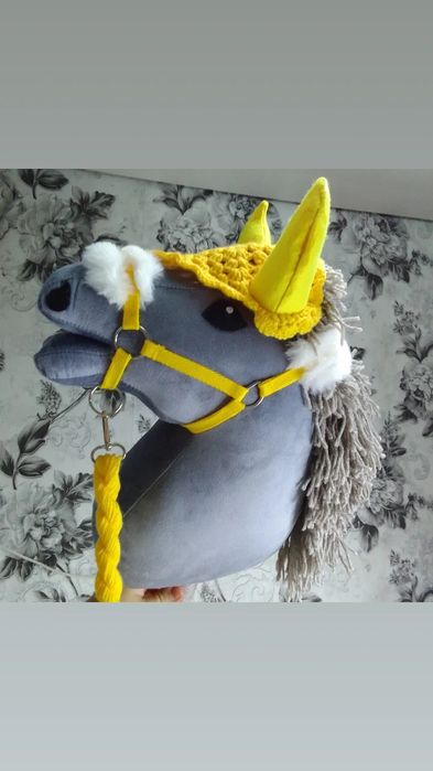 Лошадка на палке хоббихорс