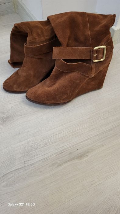 Vand cizme din piele intoarsa nr 38