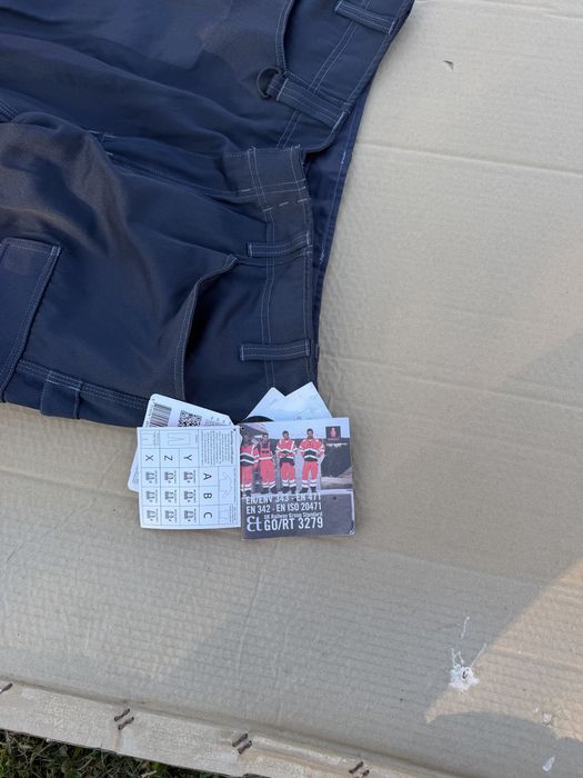 Pantaloni lucru MASCOT Safe Supreme Leeds, NOI, Mărimea 54 (XL