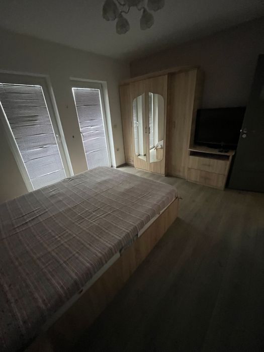 Inchiriez apartament cu 3 camere Giroc