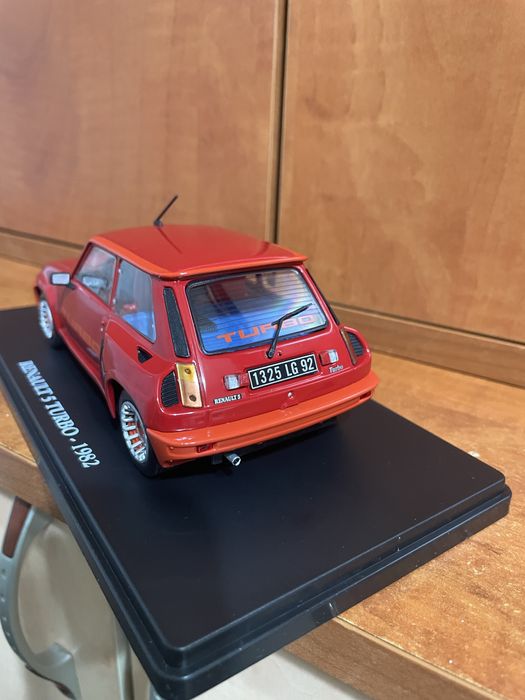 Renault 5 Turbo - Red (1982) Hacette  1/24