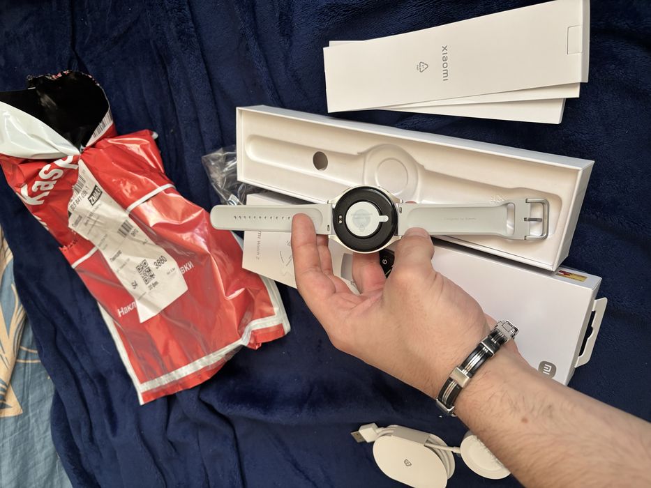 Продам часы Xiaomi watch 2