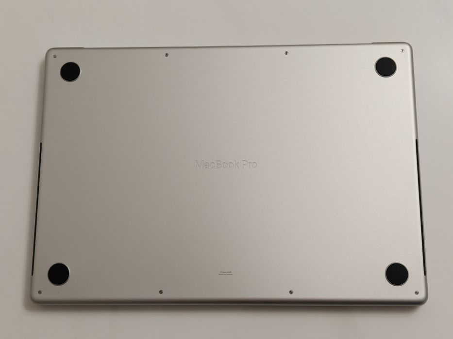 MacBook Pro 16 M5PRO 24/1TB 6 циклов