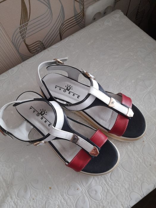 Продам! Сандалии!