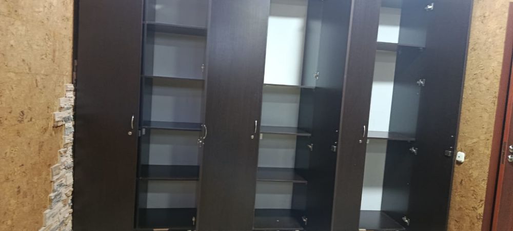 Продается офисная мебель