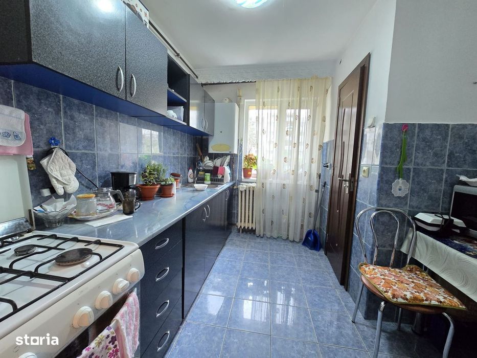 Apartament 3 camere decomandate, zona Manastur-Piata Flora — fotografia 1