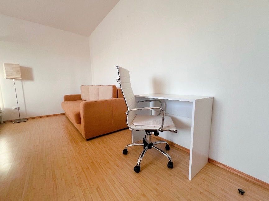 OCAZIE! Garsonieră spațioasă 42 mp,, decomandată și renovată recent, intersecția Titan, 2 min. metrou Titan și 2 min. parcul IOR. Direct proprietar.