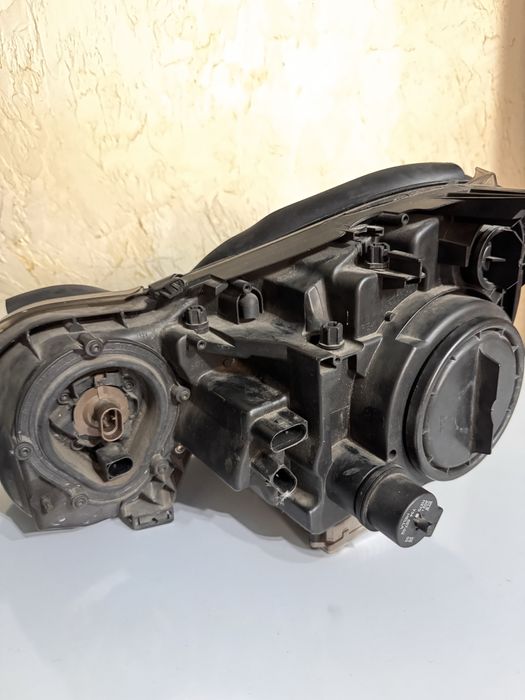 Продам фары на мерседес 211