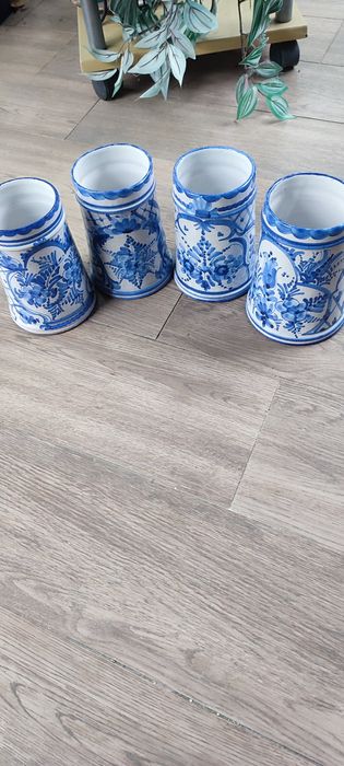 Set de ceramică Delftware, rare, cu ștampila, 4 cani/vaze, ulcior
