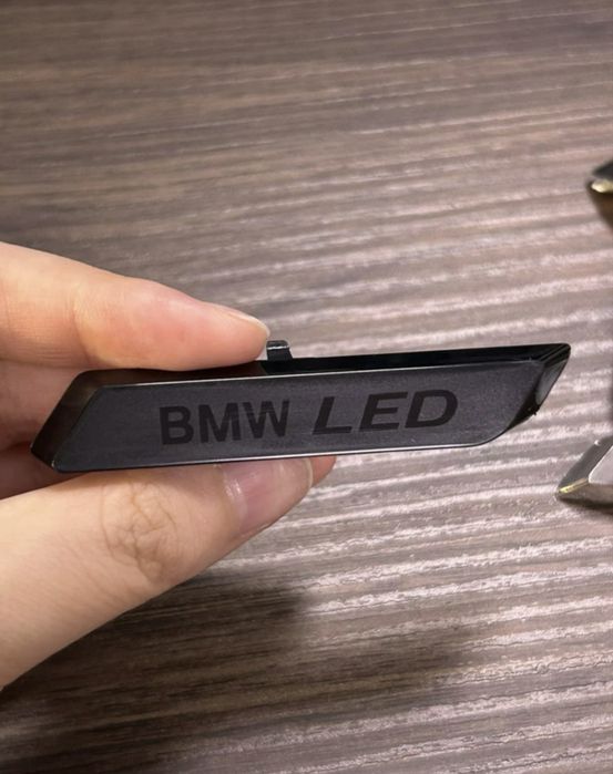 Logo BMW LED pentru far BMW X5 G05 / X6 G06 / X5M F95 LCI