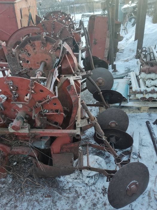 Продам на запчасти картофелесажалку