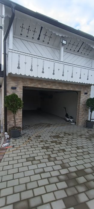 Efectuez lucrări interioare și exterioare