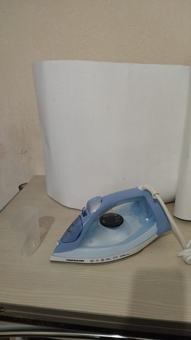 Продам новый утюг Hofmann