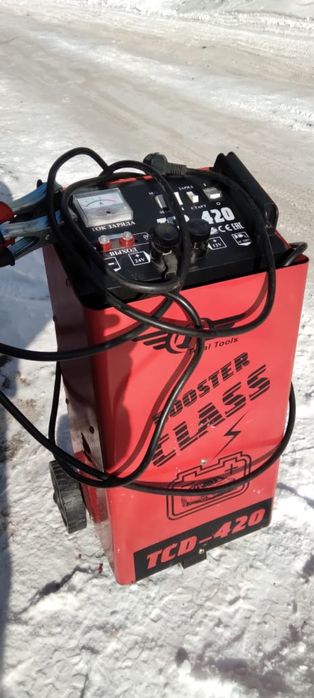 Продам пускозарядное устройство