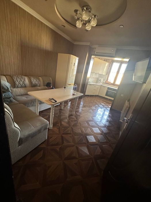 Massiv Qushbegi Sotiladi