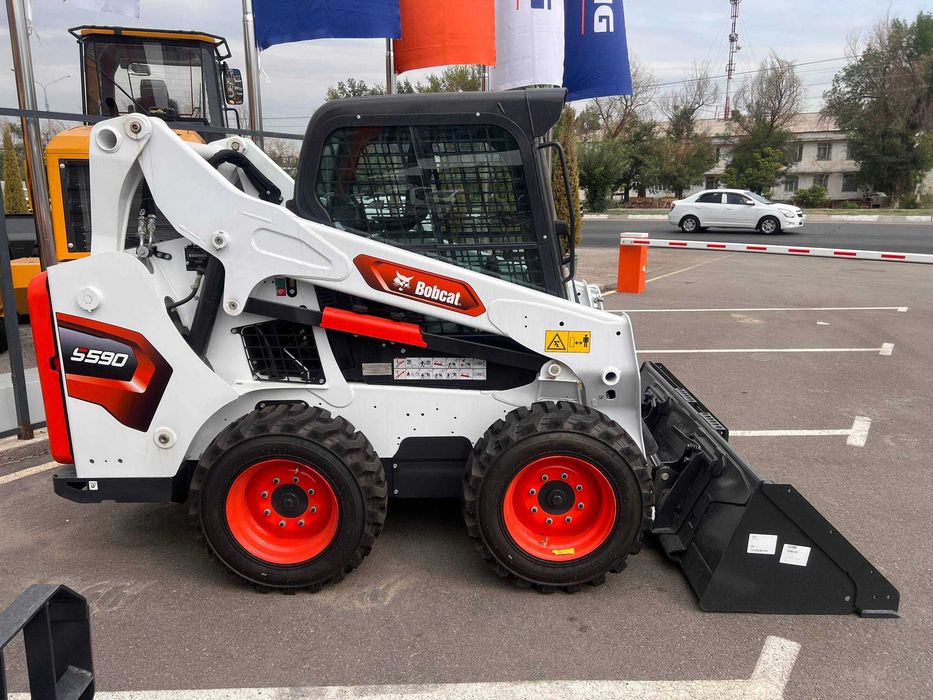 Bobcat S590 новый 2025 | Погрузчик с бортовым поворотом в Кредит