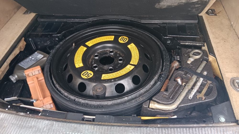 VW Touareg 3.2 B , автомат ,220 к.с. , 60.броя на части