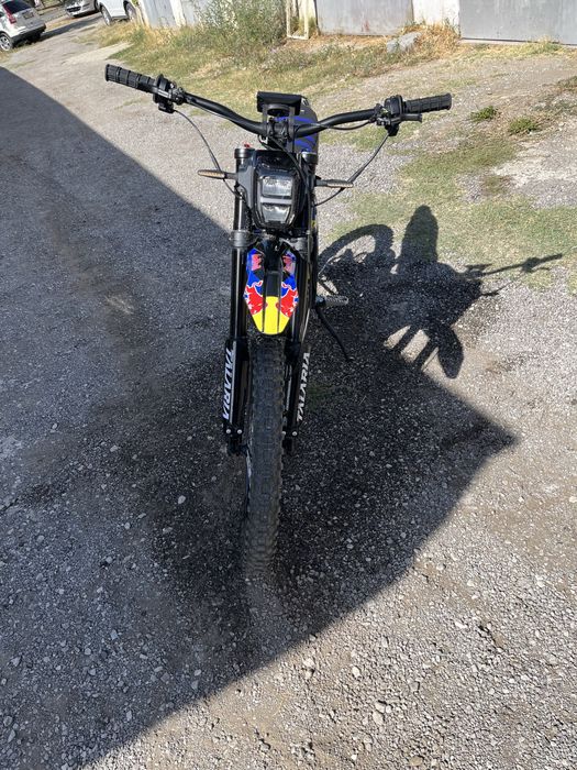 Talaria Sting R MX4, Surron