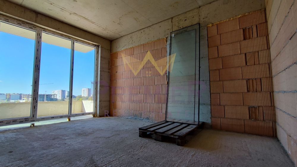 Продава се Тристаен апартамент в Варна, Победа - 83 кв.м за 1802 €/кв.м - Снимка #3