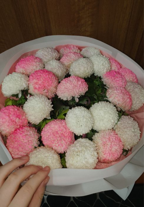 только что получила цветы,Шымкент