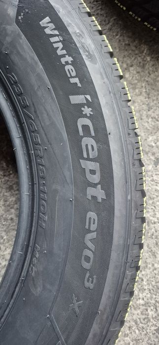2 anvelope iarna Hankook 235/65/18,dot 2021.Pretul este pe bucata