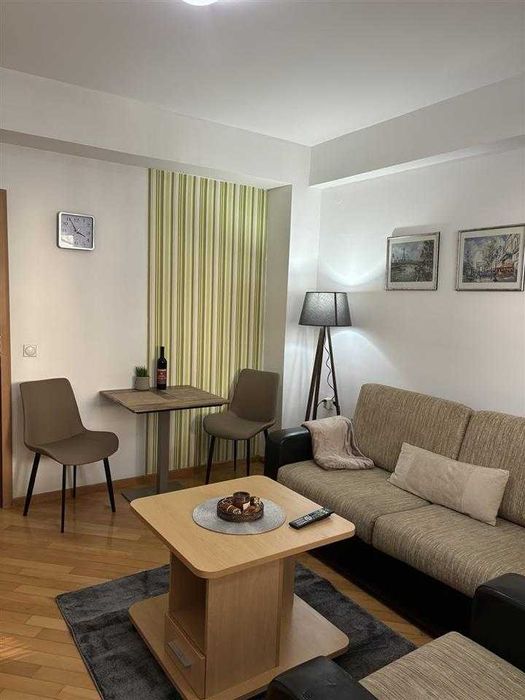 Дава се под наем Двустаен апартамент в Бургас, Изгрев - 58 кв.м за 183.6 € - Снимка #2