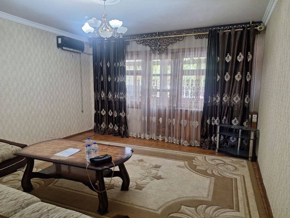 Продается 3 комн квартира в Шайхантахурском районе V444