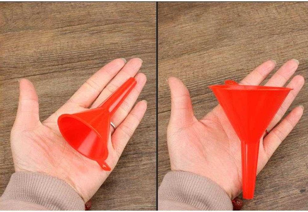 Комплект 4 броя пластмасови фунии - различни размери за течности