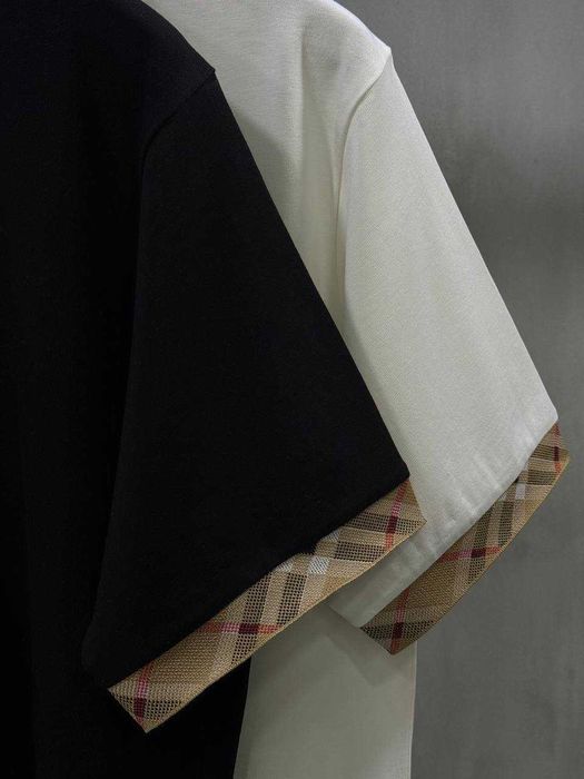Tricou Burberry - Cod QR - Calitate Premium