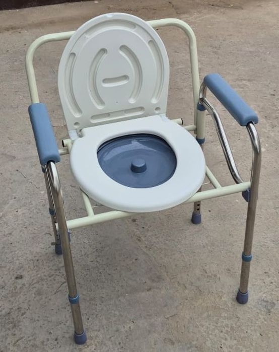 Санитарный кресло