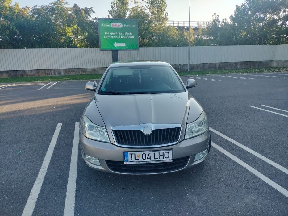Vând Skoda Octavia