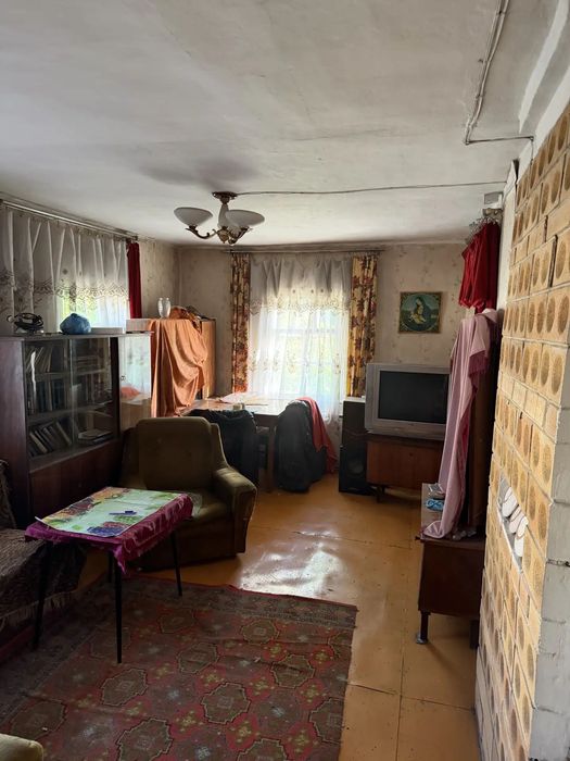 Продается дом с земельным участком