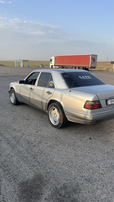 Мерседес 124