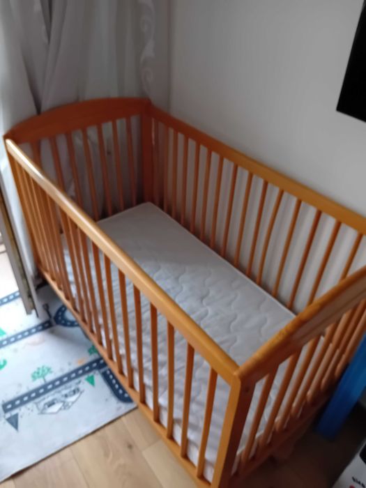 patut copil lemn si saltea bambus