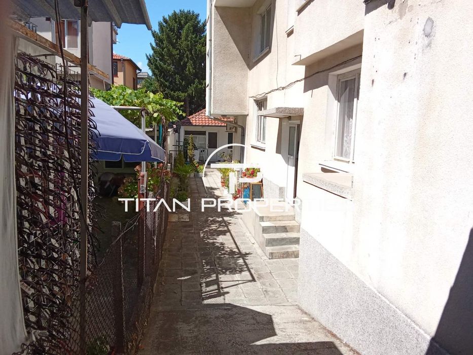 Продава се Къща в Несебър - 204 кв.м за 1863 €/кв.м - Снимка #1