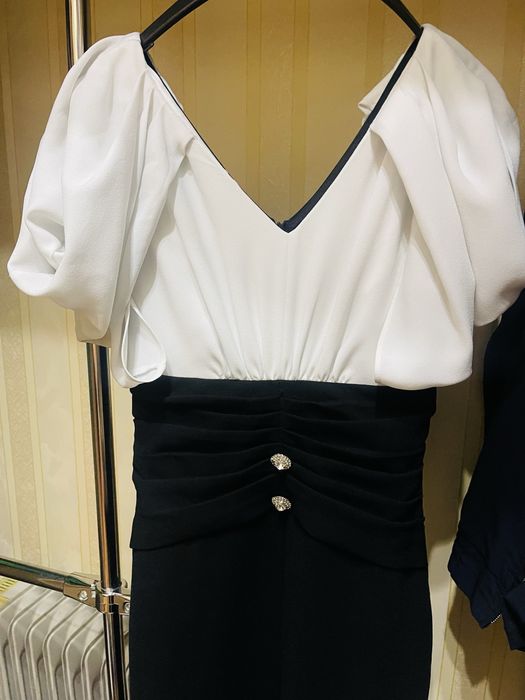 Платье, костюм с брюками