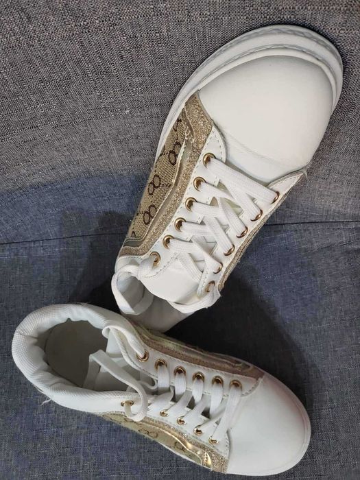 Обувки Gucci номер 38