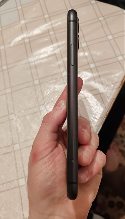 Iphone 11 продается