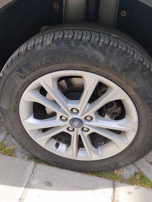 Продавам 4 гуми MICHELIN LATITUDE Tour hp 235/55/17.